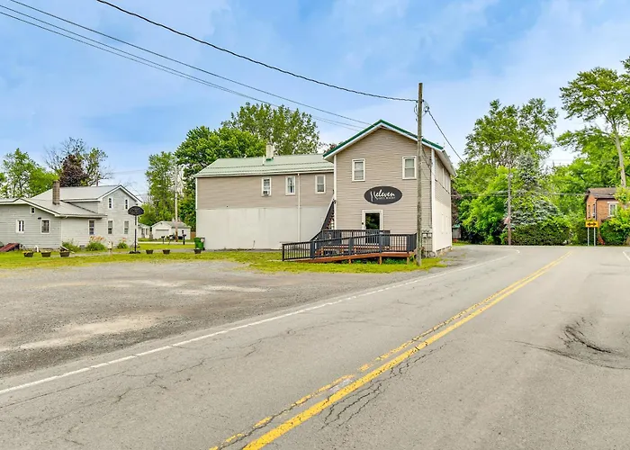 Seneca Falls Apartment ~ 3 Mi To Cayuga State Park