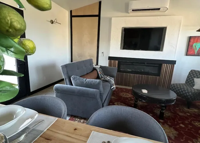 Sweet Hill Top Townhouse