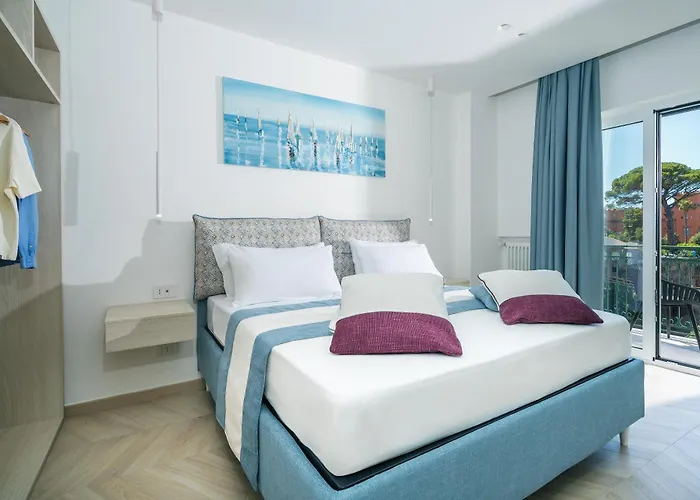 Sea View Deluxe Apartments