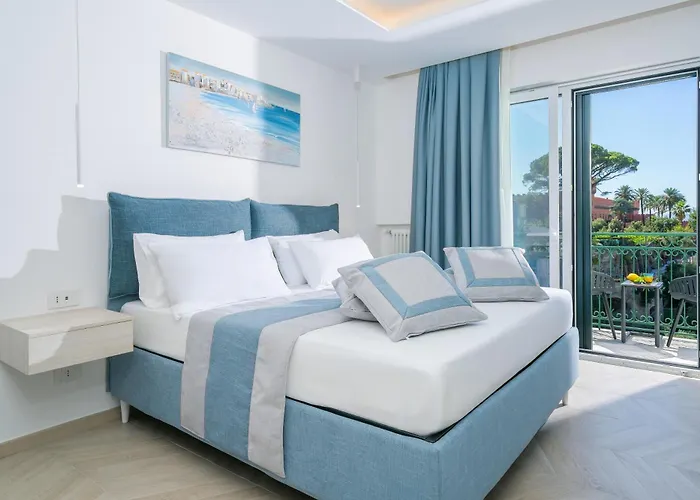 Sea View Deluxe Apartments