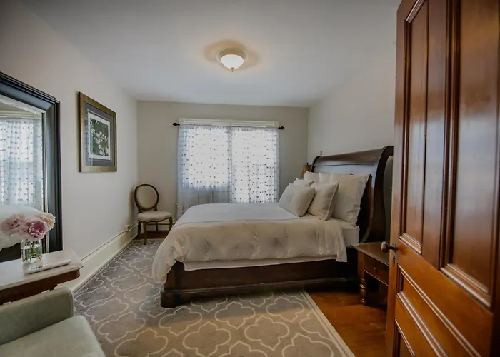 254 South Union Street Guest House