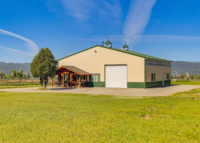Thayne Retreat W/ Mountain Views - Near Trails!