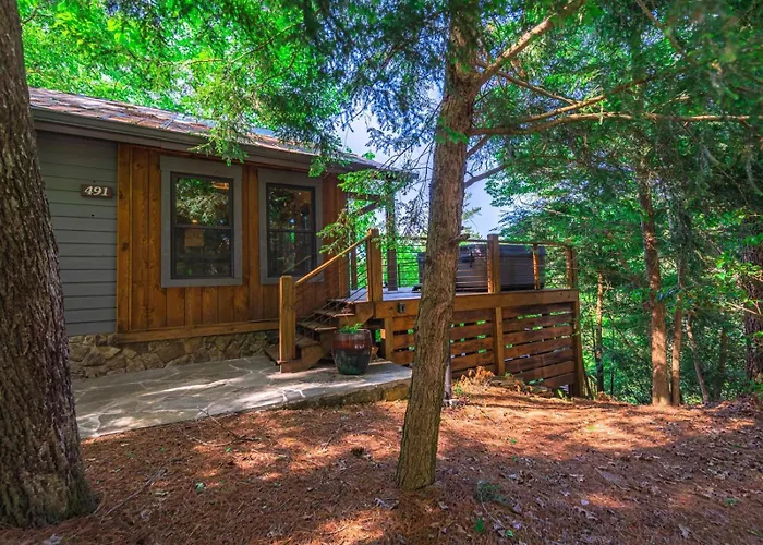 A Little Stoney River - Ellijay, Ga - Enjoy Scenic River Views, Soak In The Hot Tub, Enjoy Game Nights In The Game Room, And Kic