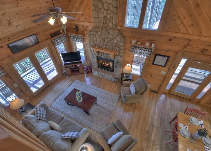 A Walk In The Clouds - Cherry Log, Ga - Take In Sweeping Mountain Views, Soak In The Hot Tub, Enjoy Game Nights In The Game Room