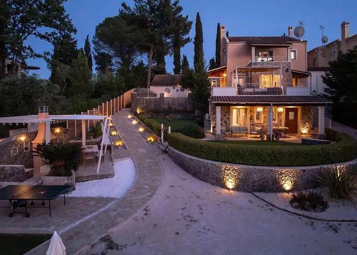 Villa St Nicholas House With Private Heated Pool