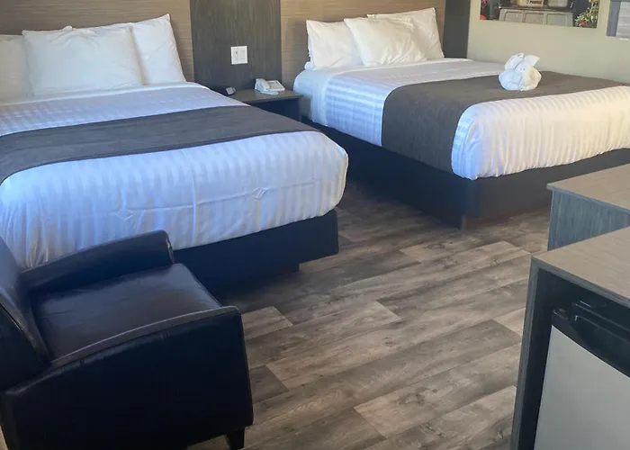 Cairns Motel