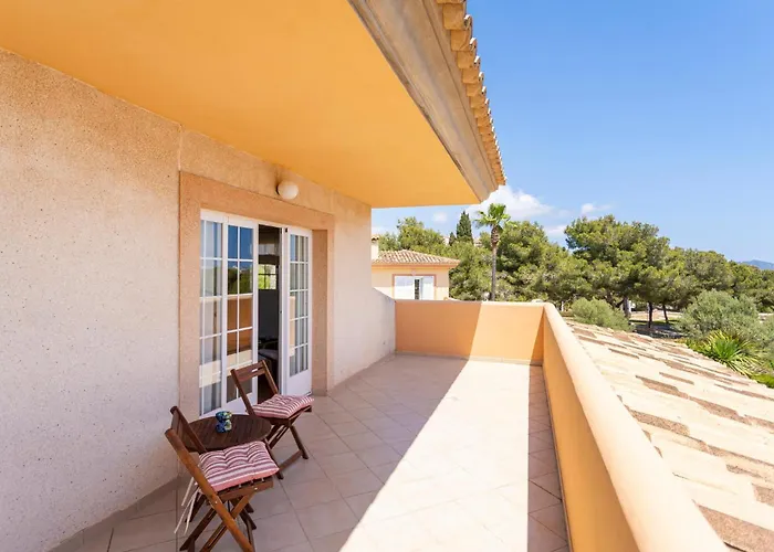 Awesome Home In Cala Bona