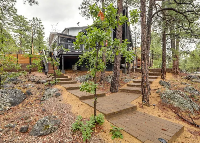 Wraparound Deck & Poker Room: Cabin In Munds Park