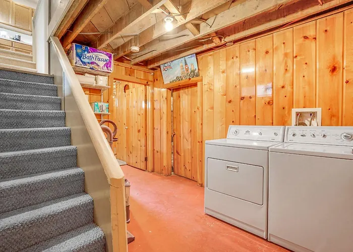 Cozy Cheyenne Home W/ Yard < 1 Mi To Downtown!