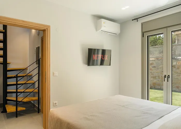 Phyllion Boutique Villas