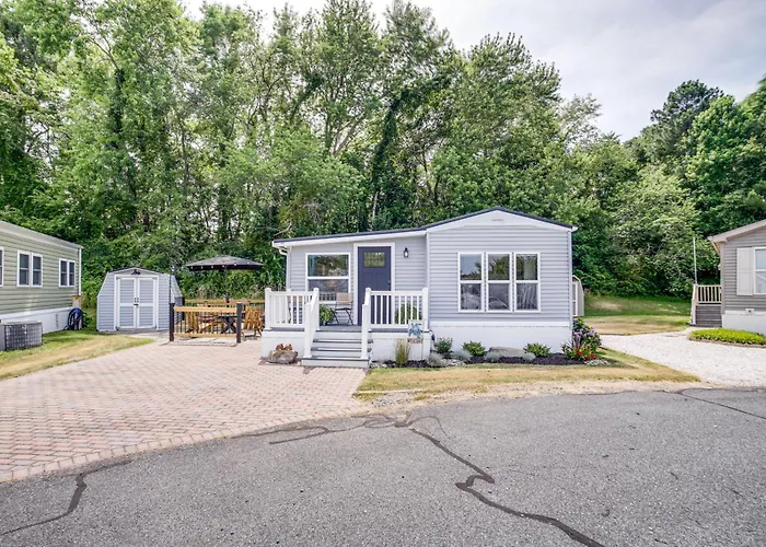 Patio, Pool Access! Coastal Ocean Pines Cottage