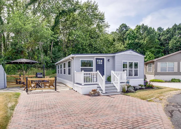 Patio, Pool Access! Coastal Ocean Pines Cottage