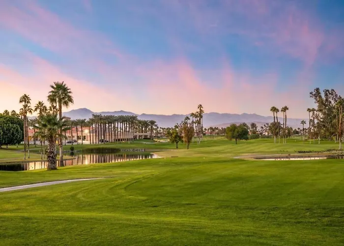 Muirfield House In Desert Falls Cc
