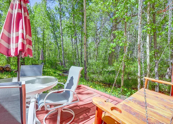 Cozy Creekside Cabin In La Veta: Hike & Fish!