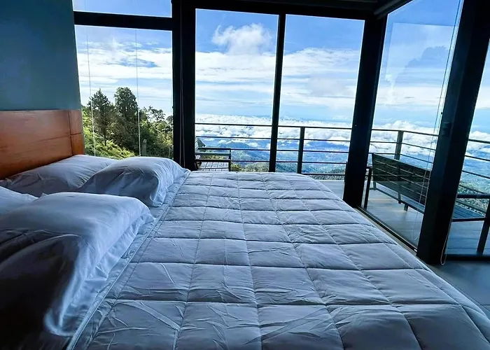 Villas Paramo Cloud Forest Hotel