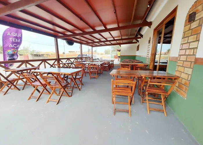 Villa Dubai Pousada, Restaurante e Pizzaria