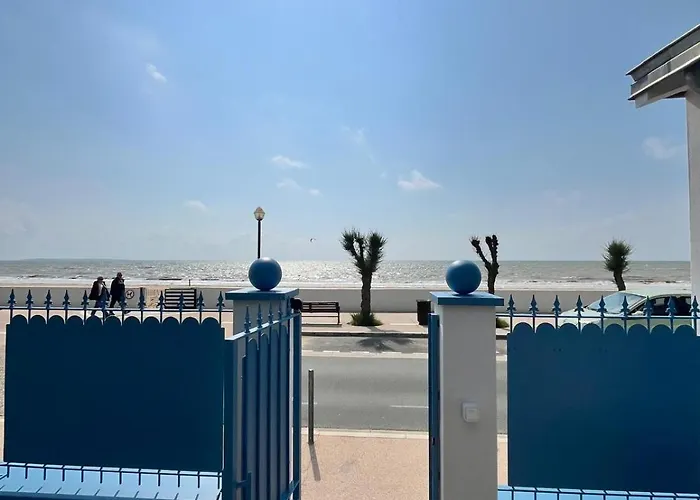 Villa Front De Mer Avec Jacuzzi Et Acces Plage