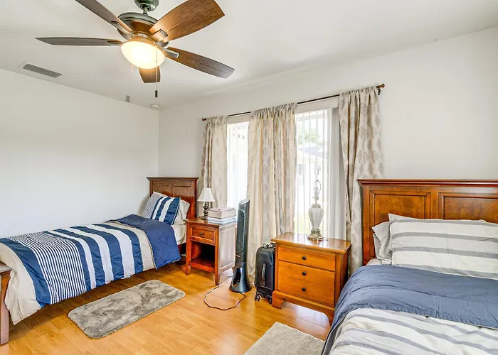 Port Charlotte Home ~ 3 Mi To Beach & Harbor!