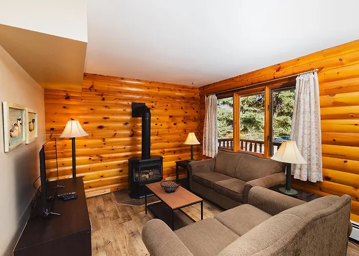 Overlander Mountain Lodge
