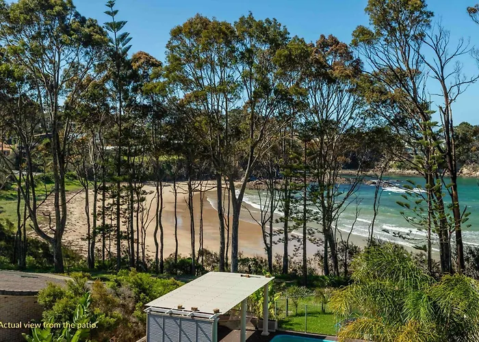 Denhams Beach Side Holiday Apartment