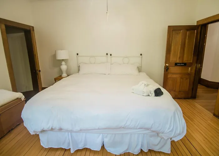 Amelia Room BW Boutique Hotel