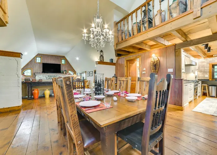 9 Mi To Boyne Resort! Farmhouse Near Town & Lake