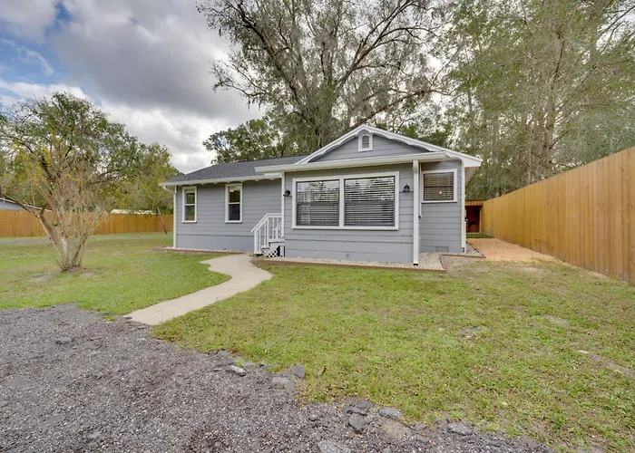 Apopka Home W/ Yard & Grill Near Wekiwa Springs!