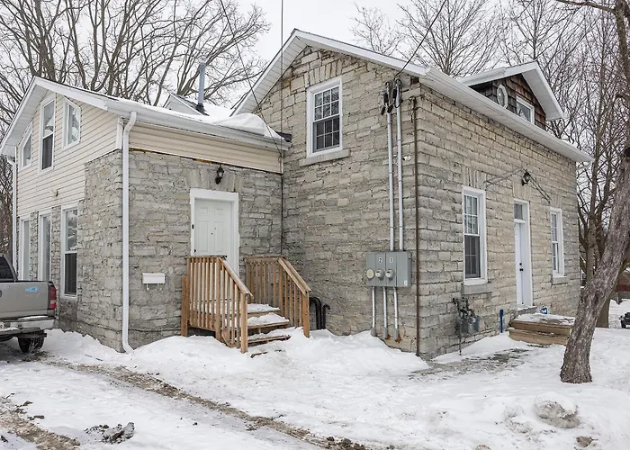 4 Bedroom Appartment-Limestone