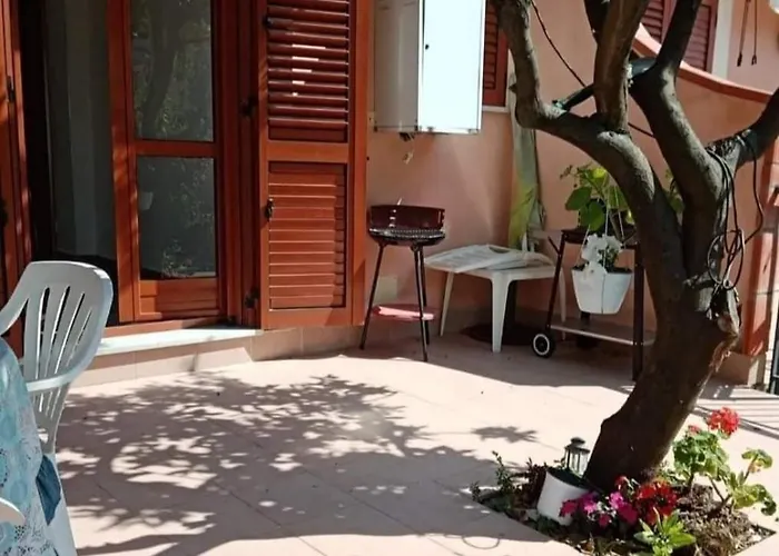 Appartamento Con Stanza Singola E Giardino