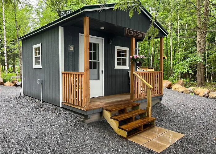Harrisville Love Shack