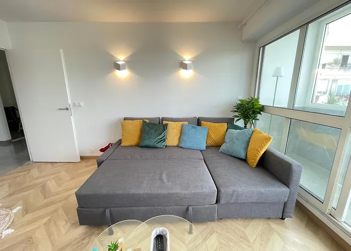Paris Pantin Magnifique Appartement 4 Pieces De 108M2 Avec 2 Parking Interieur - Tres Cosy Pour 1 A 12 Personnes - Entierement Refait A Neuf Entire Apartment Luxurious And Warm - Pantin Paris 19 Eme Free Wifi Gratuit