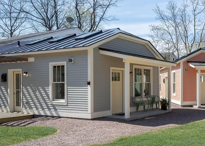 Queen City Bungalow & Cottages