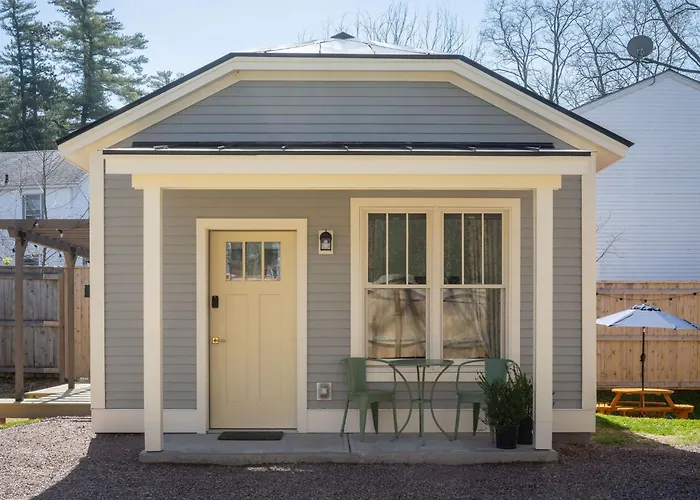 Queen City Bungalow & Cottages