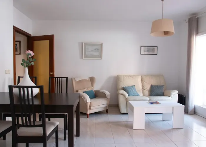 Comode Apartament Al Bell Mig De Girona
