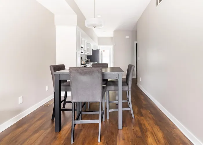 Luxury Downtown Townhome Unit 5