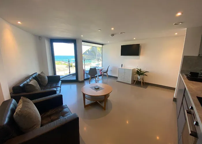 1 The View Apartments Ilfracombe - Seafront, Parking, Lift, Ev