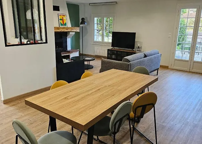 Villa 47