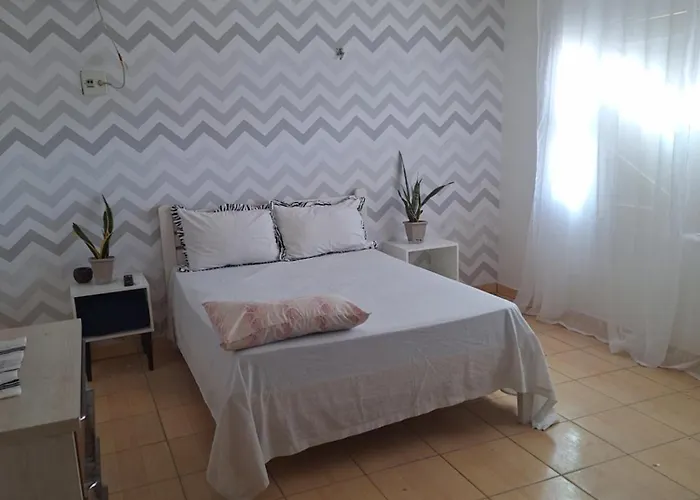 Quarto triplo com banheiro em Pousada e Restaurante