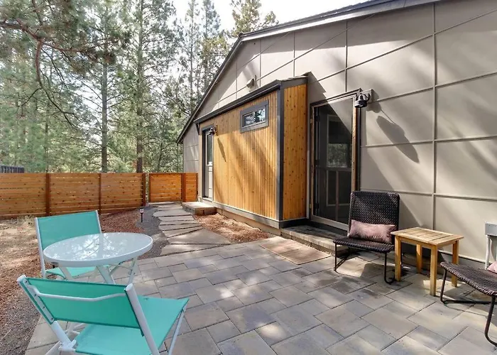 2 Master Suites, Fenced Yard, Hot Tub