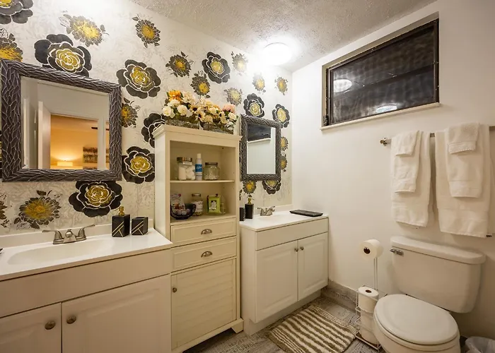 Townhome In Pbg, King Bed, Pergola, Bbq & Fire Pit