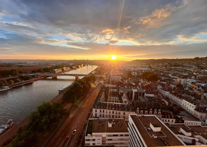 Sous Les Etoiles - Dans Le Plus Haut Gratte-Ciel Avec Parking En Sus