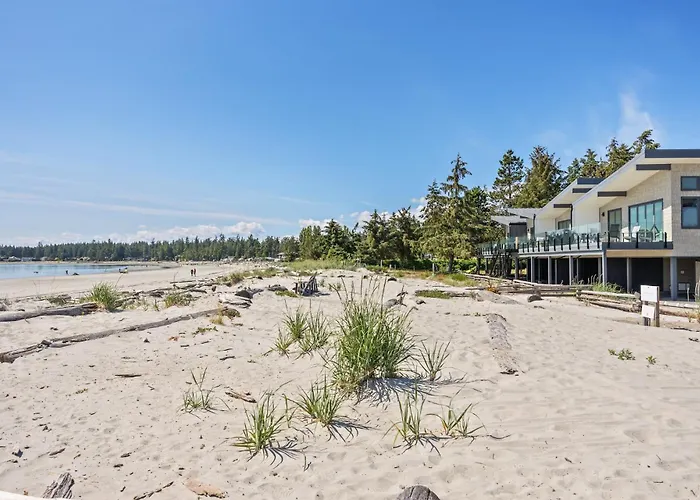 Beachfront Villa #14 At The Beach House