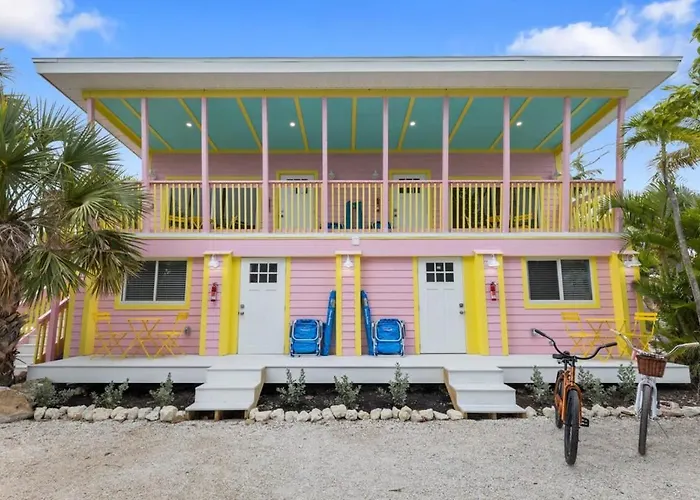 The Seagull Residence At The Sandpiper Inn Bikes Beachgear