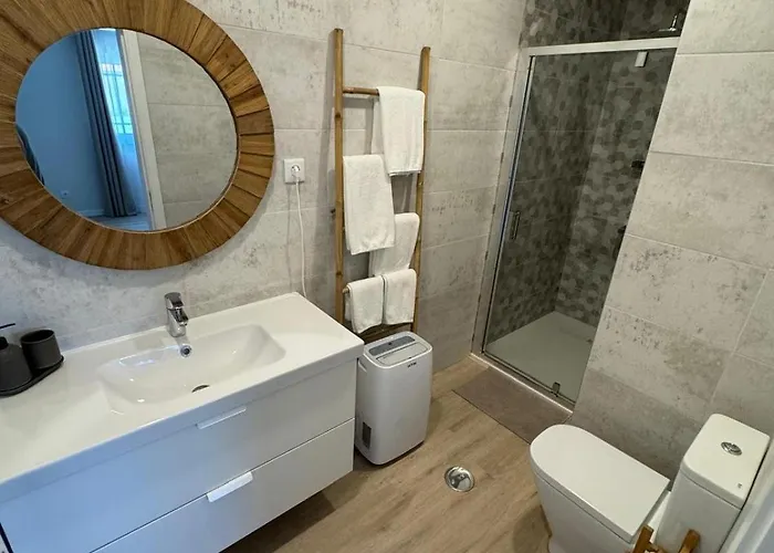 180 Guest Suite