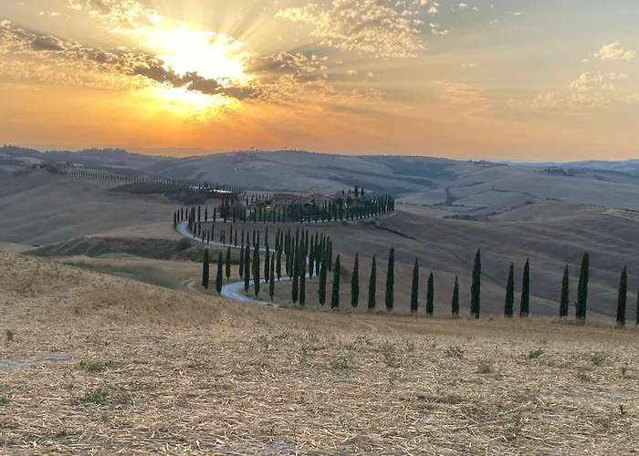 Villa Donatelli - Spacious Panoramic Villa, Perfect For Visiting Tuscany