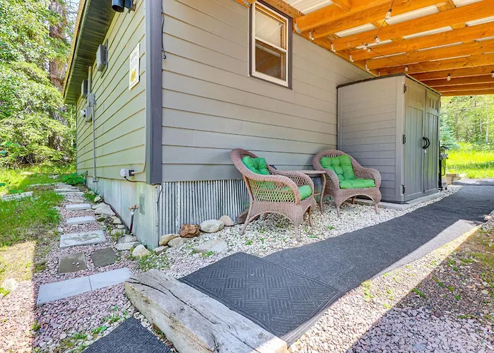 Scenic Lead Cabin: Steps To Terry Peak Ski Area!