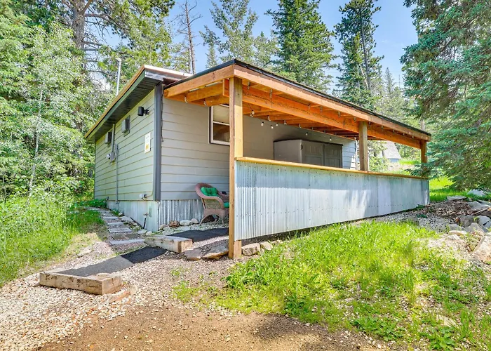 Scenic Lead Cabin: Steps To Terry Peak Ski Area!