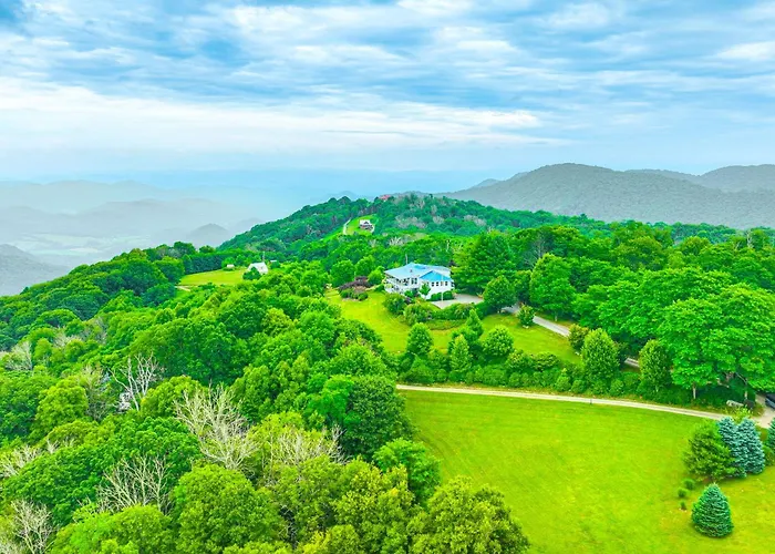 Near Hiking Trails: Luxe Canton Getaway W/ Grill