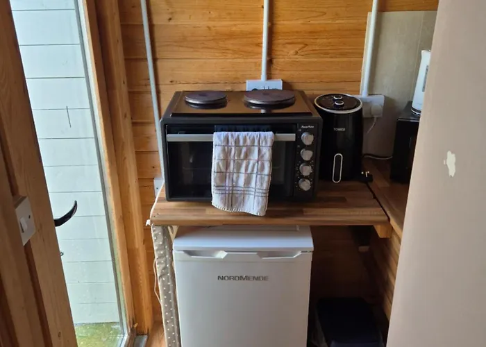 17B Db Airbnb