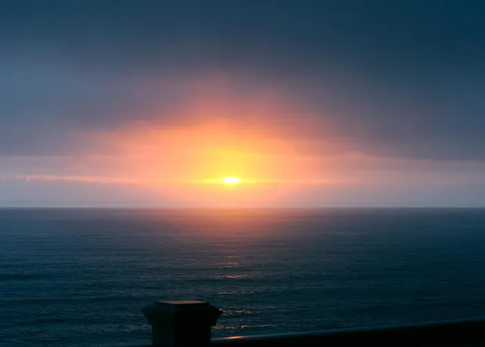 Breathtaking Oceanview! By Oceanviewhottubs Monthly Minimum
